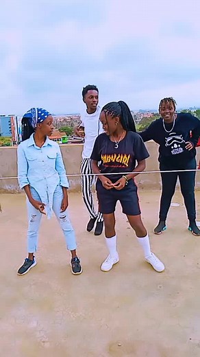 😂😂😂😂😂the way we were waiting for that song@austral_6 @goldlyn02 @_itsnimo @mercietiana #fyp #viral #ckid #overloading #babybuju234