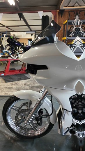 Baggers & Coffee on Instagram: "When people talk about performance baggers, this one definitely earns its place in the conversation. This machine sounds incredible and with all the Thrashin Supply parts on it, it absolutely screams. This killer build was put together by @PeakPerformance —huge shoutout to them for the support and for building such a solid, high-performance bagger. We had the privilege of bringing the finish to life with a detail, making sure it looks just as good as it runs. Perf