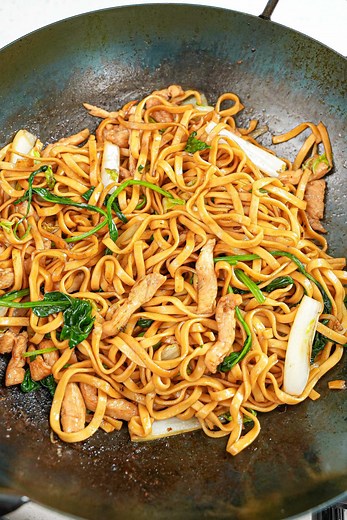 Din Tai Fung Chicken Fried Noodles Recipe You Can Make at Home