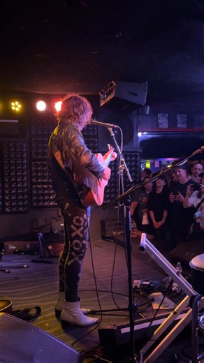 The LA show was ridiculous! Love you guys!! New Jersey, you're next! TICKETS: https://www.bandsintown.com/a/12545013?came_from=206&fbclid=IwY2xjawLz4idleHRuA2FlbQIxMABicmlkETFwTER2Rzd0d2ZOWENrWG9UAR72cLQ9LgRtXoJqGVyJuH_0FSGyuO0WIgfkaZAbquZH4l26i8NIWiPGXTmTdw_aem_AK5rDT0JXSBYMyZmW8NqGw VIP DINNER PARTY: https://please.co/products/barns-courtney-east-coast-vip-upgrades-2025?fbclid=IwY2xjawLz4opleHRuA2FlbQIxMABicmlkETFwTER2Rzd0d2ZOWENrWG9UAR4rpmu8c69eG2emBAJvy_wsXe8qW4tmfLoaZfuPjB7Fvvr8bP1GoZ9jBI8R