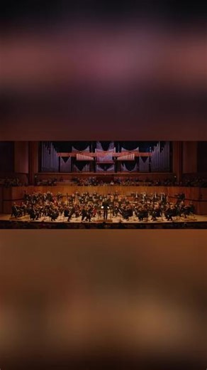 伦敦爱乐乐团演奏《第一交响曲》第二乐章 一场关于英国交响乐最伟大遗产之一的现场对话便在泰晤士河南岸的皇家节日音乐厅展开#音乐 #演奏 #中国管弦网 视频来源：https://www.youtube.com/watch?v=KsbheLlsdlY特别声明：仅用于公益宣传，无任何商业行为，如涉及侵权或对版权有疑问，请联系删除处理If infringement is involved or you