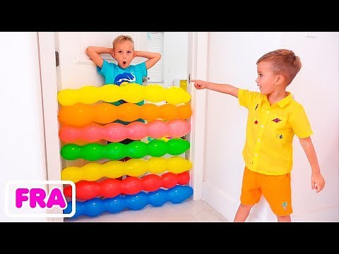 Vlad et Nikita s’amusent à jouer avec des ballons