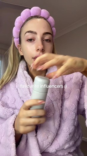 Top Female Influencers You Need to Follow