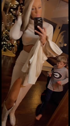 🄺🅁🄸🅂🅂🅈 (@__.krissy__)’s videos with original sound - 🄺🅁🄸🅂🅂🅈