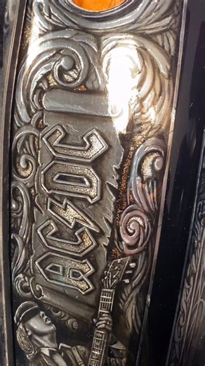 AC DC Tribute sur Harley-Davison . Effet gravure sur chrome simuler | Martin Bouchard Fitto