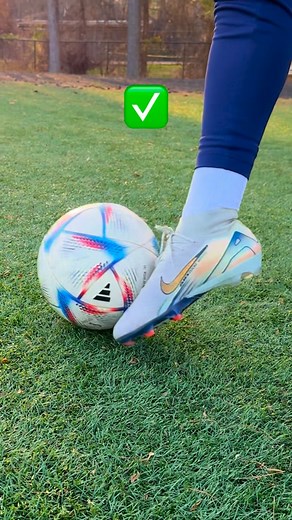 Abdullah AlJirafi on Instagram: "Désiré Doué Reverse Elastico Skill Tutorial ⭐️🇫🇷⚡️ —————————— 1.) FOOT PLACEMENT: Place your non-dominant foot further away from the ball to give you the space you need to perform the skill 👟 2.) INSIDE TOUCH: Use the inside part of your foot to touch the ball to the other side ⚽️ 3.) OUTSIDE TOUCH: With a quick snap of your ankle upwards, touch the ball to the outside to perform a rapid elastico ⚡️ This is a great skill to use if you want to create quick sepa