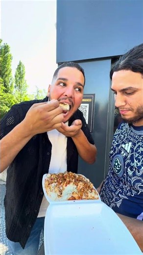 At @kroustyfactory.officiel, we speak every language… but mostly the language of deliciousness!
