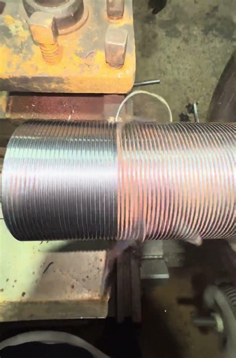 😱😳 Pipe thread making #lathework #machine #cncmill #pipelining #pipethreading