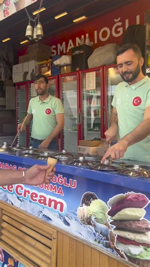 14K views · 270 reactions | Um rapaz turco na Turquia. | Sara Correia | Facebook