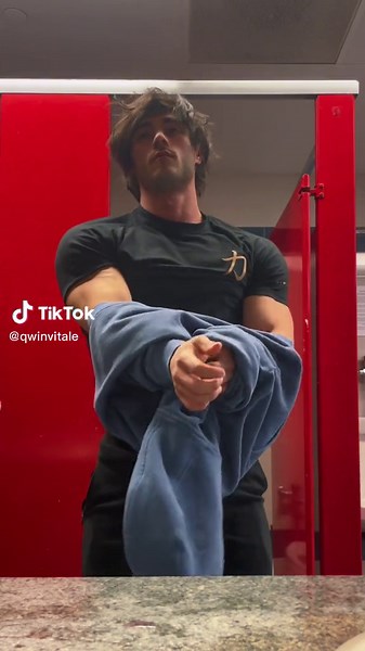 The dryness is insane I wanna get shredded again #bulk #cut #fyp #ReadySetLift #bodybuilder