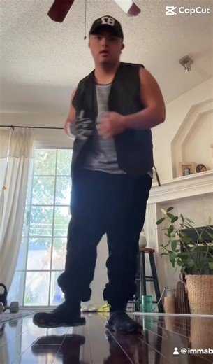 Another dance cover out now freestyle dance cover check it out. Hope you enjoy this video for another video coming later tonight.