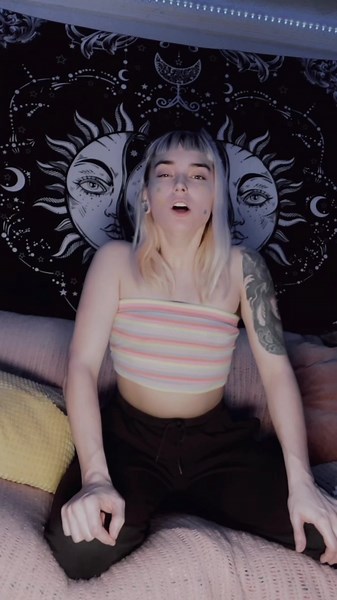 Some lil burps #burp #BURPQUEEN #burping #belching #belchinggoddess #girlswhoburp #foryou #gassygirl #4u #bigburps #burpgirl #belch #cute