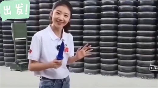 张津瑜曾经的视频再度火爆网络，翻看早期采访现场才发现已不复当初的稚嫩清纯了！