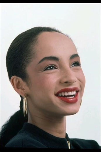 #Sade #PunchDrunk #SoulJazz #SmoothVibes #80sMusic #ClassicSoul #ChillTunes