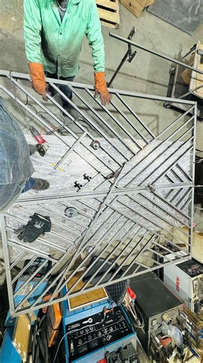 Chevron-pattern steel gate#. #trending #viral #steelstructure