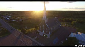 St-Isidore dans le nord-est du Nouveau-Brunswick, vu d'en haut, c'est ben beau! St-Isidore, in north-east New-Brunswick is a nice scene as seen from above! | Survol-HiView