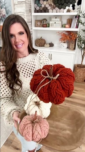 Cozy Cottage Cable Pumpkin