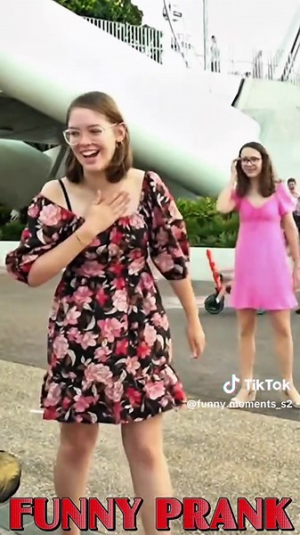 Hilarious Scare Prank Reactions That Will Make You Laugh