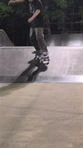 #skateboarding #skatepark #viral #skate #backsideflip