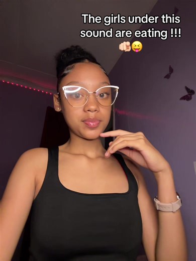 Girls Making Funny Eating Sounds Compilation