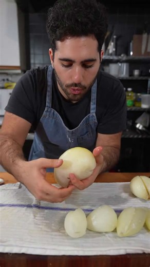 Stuffed Onion Dolma: A Flavorful Twist on a Classic Dish