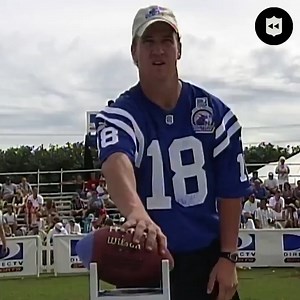 The Sheriff slingin' it at the 2001 QB Challenge. 🤠 (via @NFLLegacy) 📺 Pro Bowl Skills Showdown | 2/1 on ESPN | Indianapolis Colts