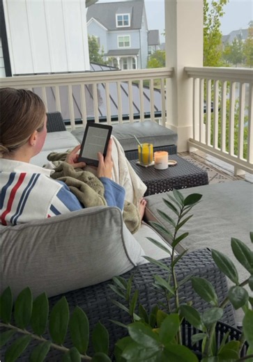 Cozy reading nook ideas for fall: how we styled ours