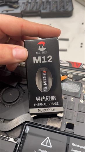 MacBook Pro 2013 Thermal Paste Replacement 🔥 (M12)