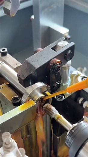 Automatic Thread Tapping Creates Precise Internal Threads