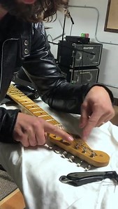 149K views · 4.3K reactions | Guitar Tips - Measuring The String! #guitar #guitarlesson #guitarstrings #guitartech #guitartips | Guitar Mastery Method | Facebook