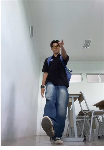 Tutorial Dance Moonwalkin' yang Bener