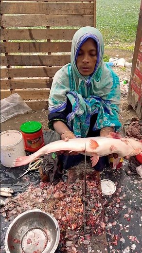 Amezig village fish cutting skills by expert 🐬✅ #shorts