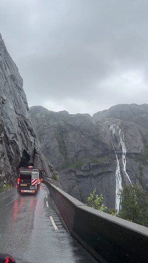 Norway has some of the world’s most scenic roads 🚗🇳🇴 Which Norwegian road is YOUR favorite? | Spectacular Norway