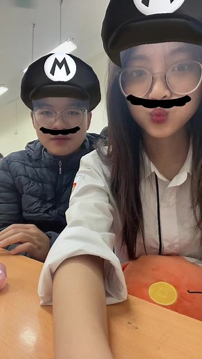 Understanding Sign Language Gestures in a Classroom Setting