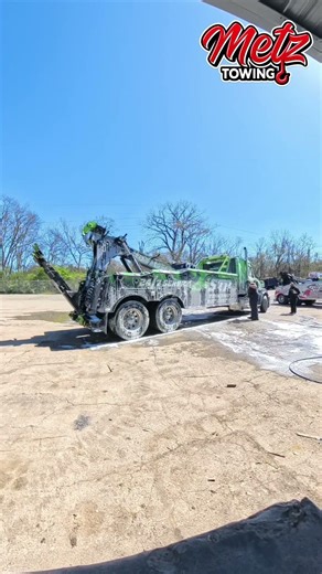 about to go make some money in my new rig over at STR #towing #str #simtruck