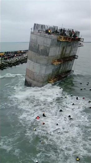 This Is How You Install a 10,000-Ton Ocean Structure #Megastructure