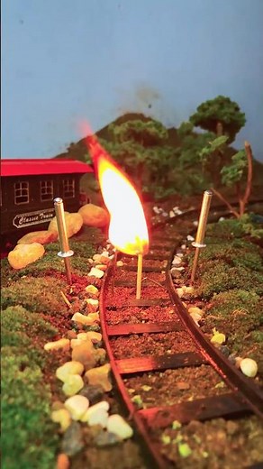 😱🔥Train VS Fire🔥stric and pop riwat-model train #shortvideo