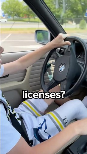 What Are All The Kinds of Driver’s Licenses? 😳