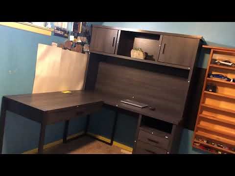 Quick review of the Realspace DeJori 59"W L-Shaped Desk With Hutch (Charcoal)with a wireless charger