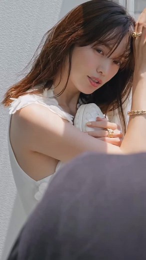 YURI_EBIHARA on Instagram: "STORY 表紙撮影のオフショット♡"