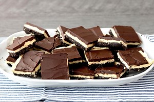 These Irish Cream Pudding Bars Bring Dessert Joy—No Oven Needed