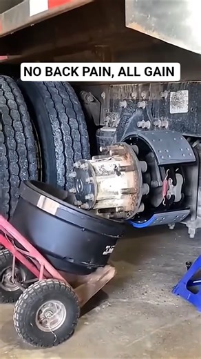 The Easiest Way to Change Brake Drums #automobile #carhacks #diy