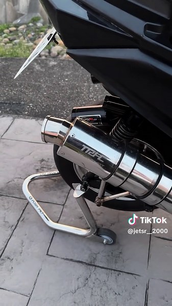 不是妳喜歡的那台精品勁戰 #jet