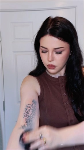 Covering my tattoos with makeup…👀