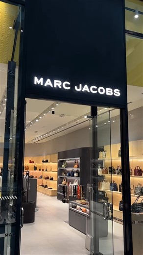 Mall of Egypt on Instagram‎: "Are you ready to experience our newest fashion destination? @marcjacobs has officially arrived at Mall of Egypt. Visit our new store and discover its latest collections! دلوقتي Marc Jacobs فتح في مول مصر! زورونا واكتشفوا أحدث كولكشن بنفسكم! #MallofEgypt #NewOpening ‎رقم التسجيل الضريبي : 377-097-200 Brought to you by @majidalfuttaim"‎