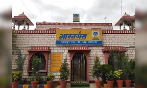 Govt puts on hold BPCL divestment as most bidders walk out - CNBC TV18