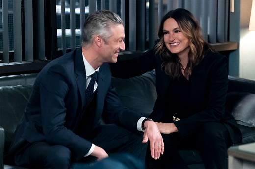 Benson & Carisi's First SVU Scene Together Shows How Far They've Come