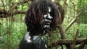 A dancer grew up in the scenic Papua province of Indonesia, Abu Hasan Lobubun came to Jakarta a few years ago aiming to promote the culture of his hometown through his unique dance style. In Season 8 of Urban Tales, we team up with The Jakarta Post and make our way to Jakarta, Indonesia. Find weekly creative mini-docs about characters with unique passions and routines here: https://bit.ly/2H67Plo | The Jakarta Post