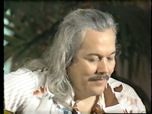 🌿🎸 Keola Beamer— “Kuʻu Awapuhi Melemele” (from The Art of Hawaiian Slack Key) In this clip from the Homespun Presents: The Art of Hawaiian Slack Key DVD, Keola Beamer takes “Kuʻu Awapuhi Melemele” and turns a teaching segment into a full musical moment. Written by fellow slack-key master John Keawe, the mele moves at an easy, unhurried pace—steady thumb pulse underneath, a clear, singing top line, and just enough ornament to let the melody glow without ever feeling crowded. “Kuʻu Awapuhi Melem