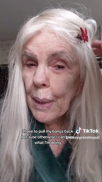 Courtney Love Inspired Hair & Makeup Tutorial